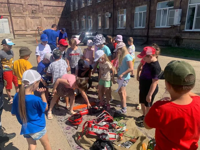 photo_5319147173545366261_y